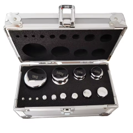 M1 2kg sada kalibračních závaží 13 ks (1–1000 g) s kufříkem a pinzetou - ✔️ cena, recenze | Mikrovahy.cz