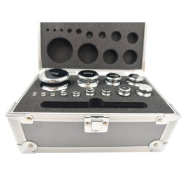 M1 2kg sada kalibračních závaží 13 ks (1–1000 g) s kufříkem a pinzetou - ✔️ cena, recenze | Mikrovahy.cz